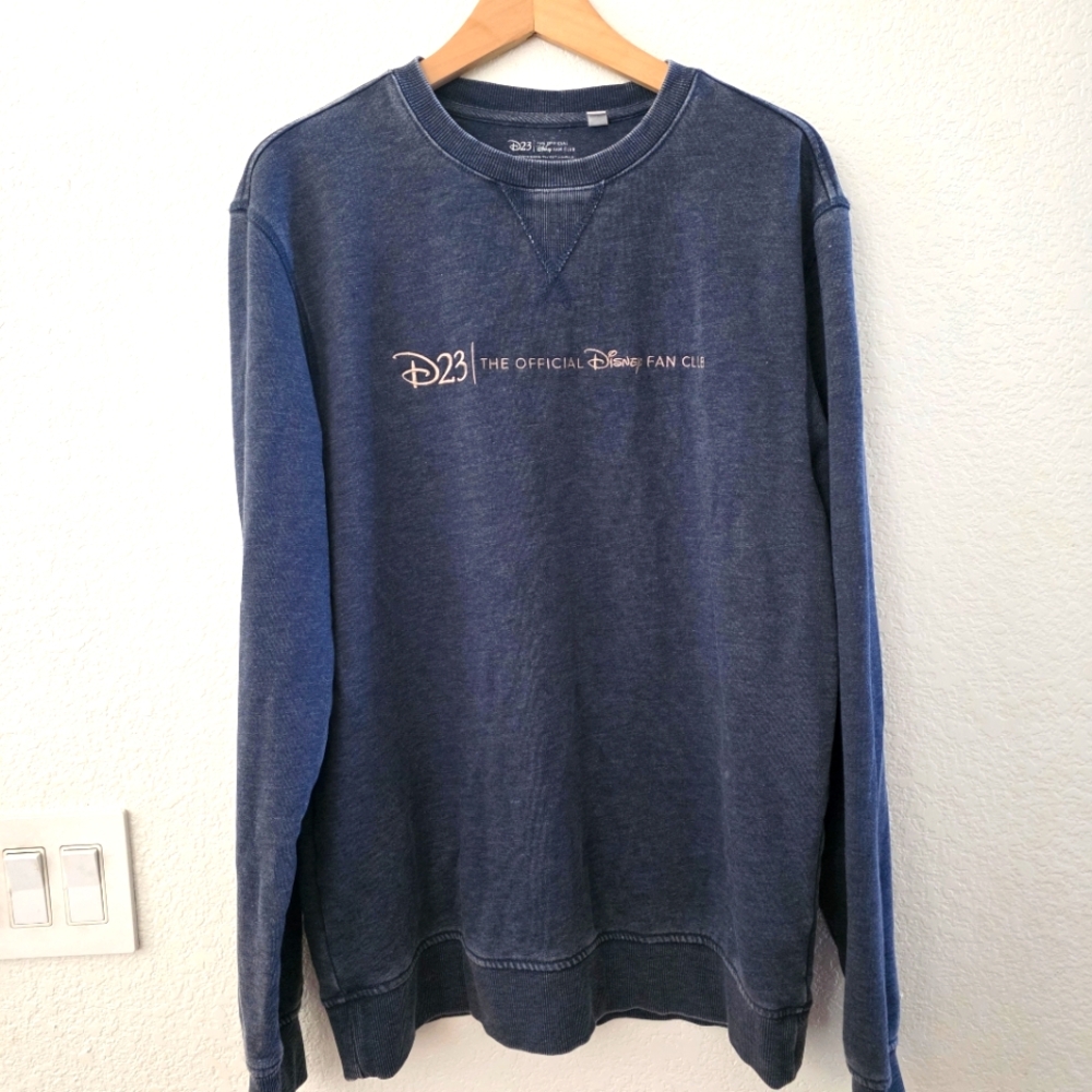 Disney D23 The Original Fan Club Sweatshirt M - Picture 11 of 11